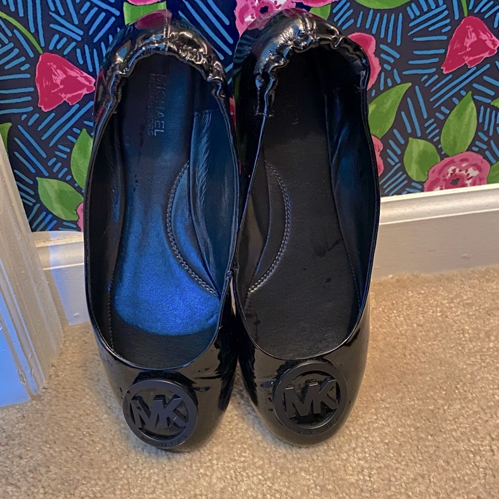 Michael Kors flats